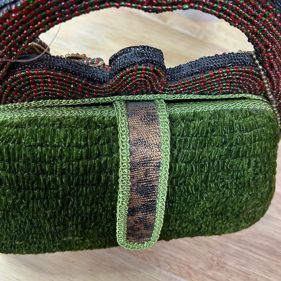 NWT Vintage Mary Frances Christmas Holly Bow Beaded Embellished Hard Case Bag - Picture 9 of 13